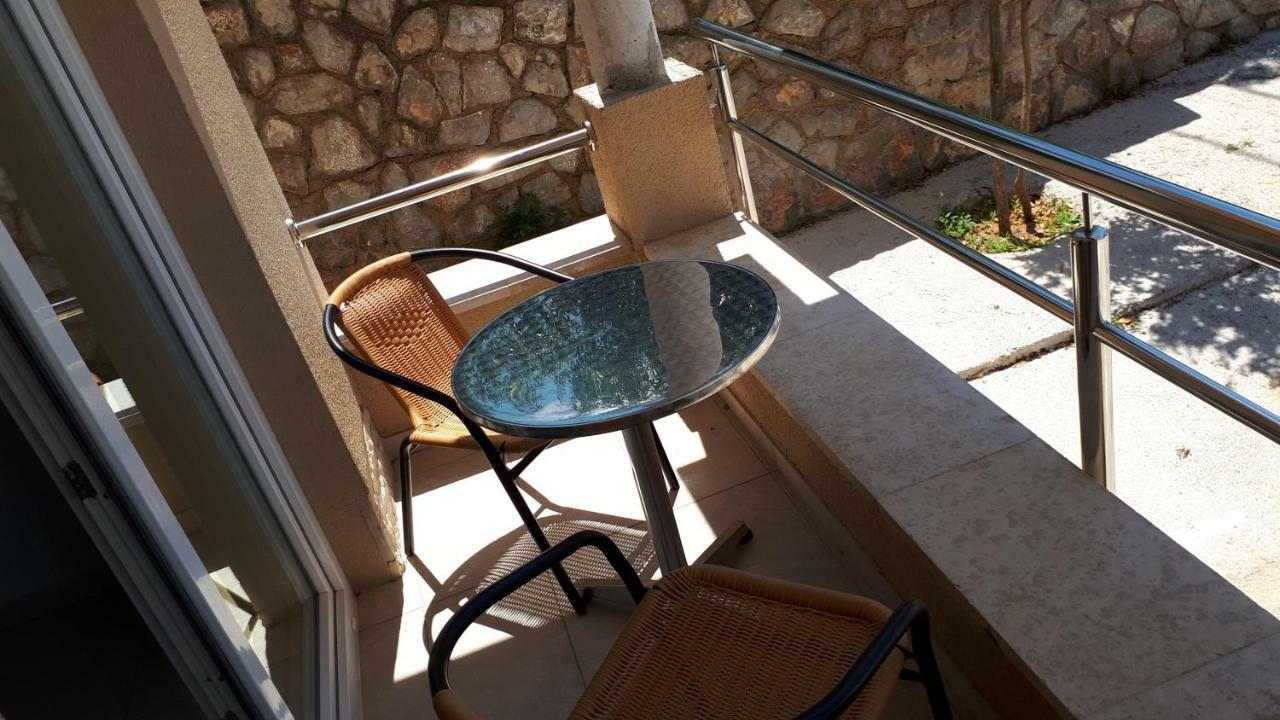 סנג' Apartments And Rooms Lux מראה חיצוני תמונה